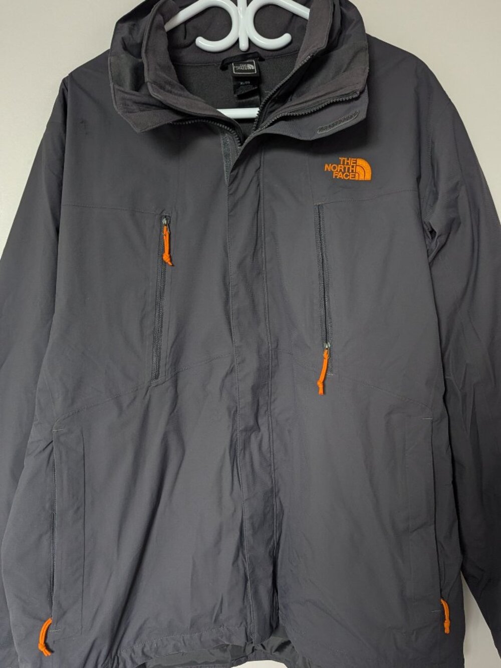 The North Face Men's XL HyVent 3-in-1 jacket Orange Zipper Pulls